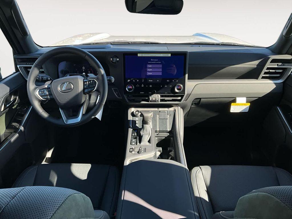 new 2025 Lexus GX 550 car, priced at $78,234