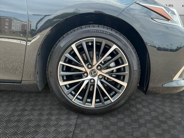 used 2022 Lexus ES 350 car, priced at $38,348