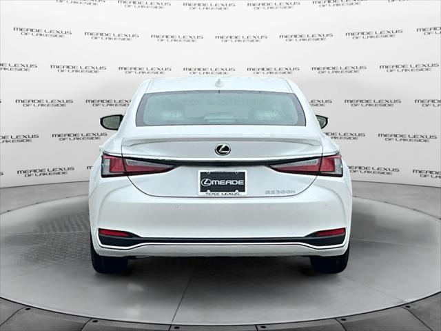new 2025 Lexus ES 300h car, priced at $57,305