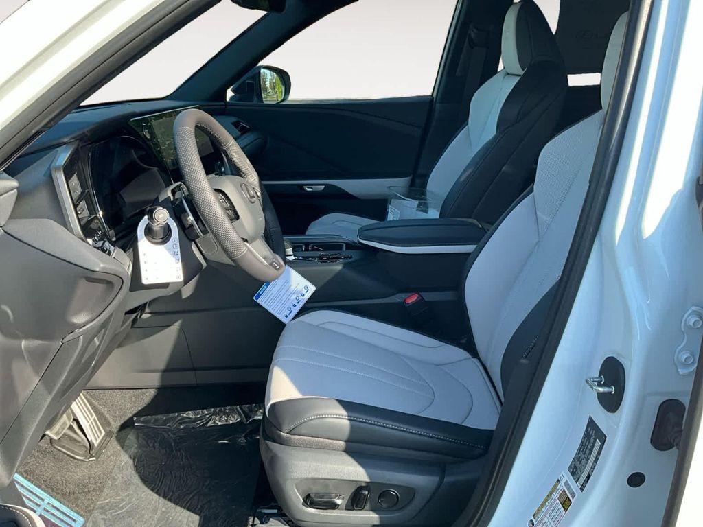 new 2025 Lexus TX 500h car, priced at $73,509