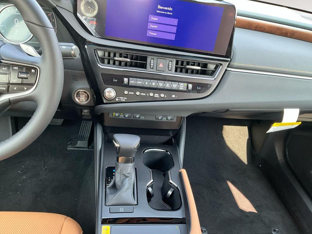 new 2025 Lexus ES 350 car, priced at $48,925