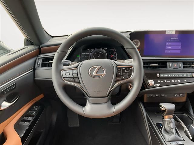 new 2025 Lexus ES 300h car, priced at $52,634
