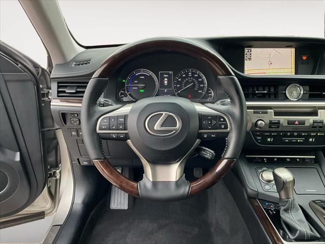 used 2018 Lexus ES 300h car, priced at $26,298