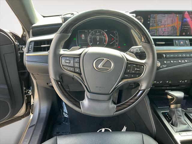 used 2021 Lexus ES 300h car, priced at $33,548