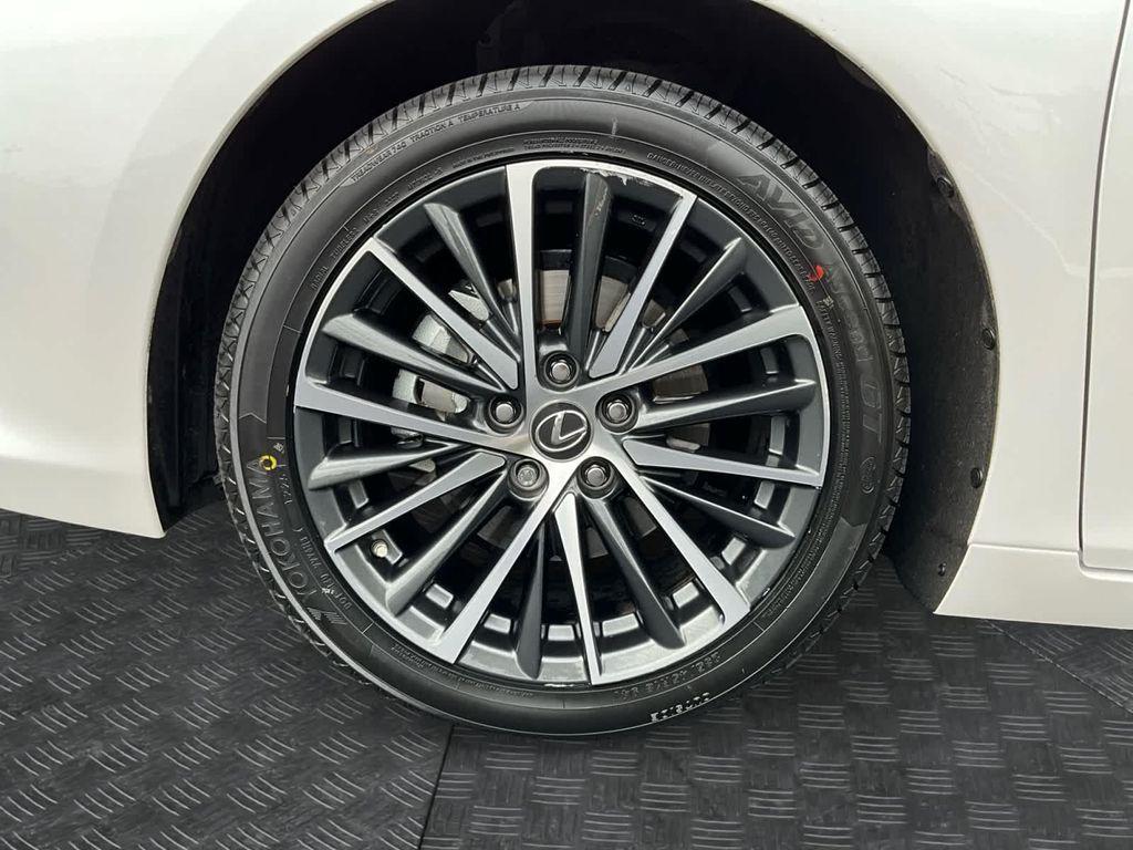 used 2024 Lexus ES 350 car, priced at $41,298