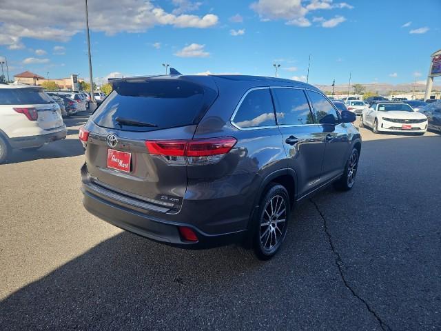 used 2017 Toyota Highlander car, priced at $22,399