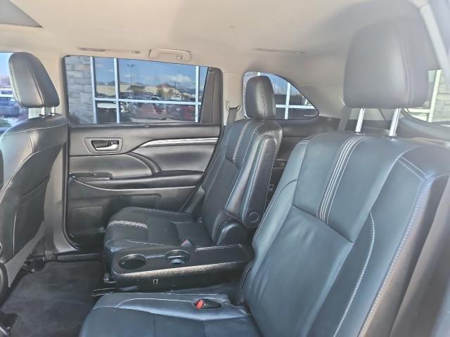 used 2017 Toyota Highlander car, priced at $22,399