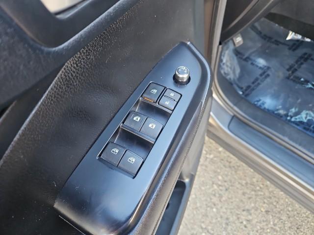 used 2017 Toyota Highlander car, priced at $22,399