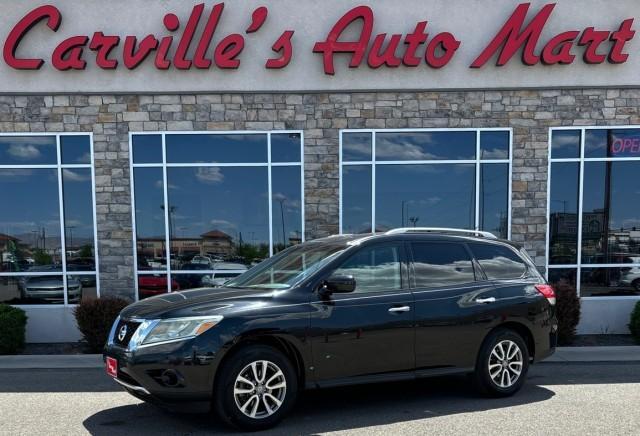 used 2015 Nissan Pathfinder car, priced at $10,995
