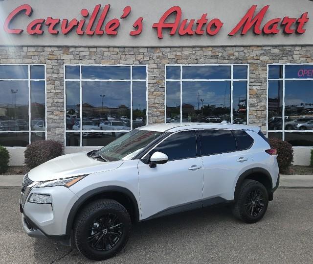 used 2021 Nissan Rogue car, priced at $22,399