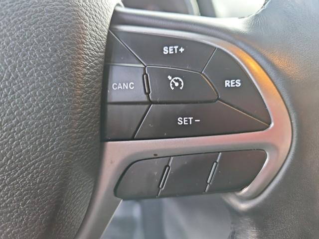 used 2021 Jeep Grand Cherokee car, priced at $27,399