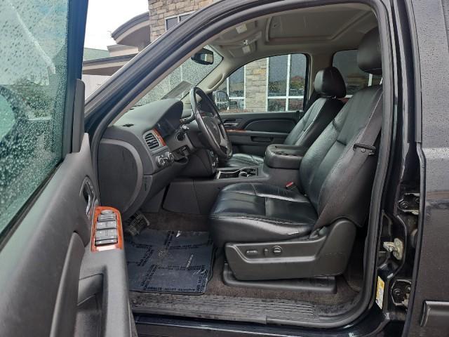 used 2010 GMC Yukon car, priced at $15,995