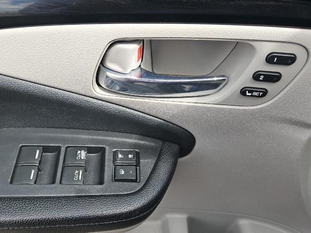 used 2018 Honda Pilot car, priced at $22,995