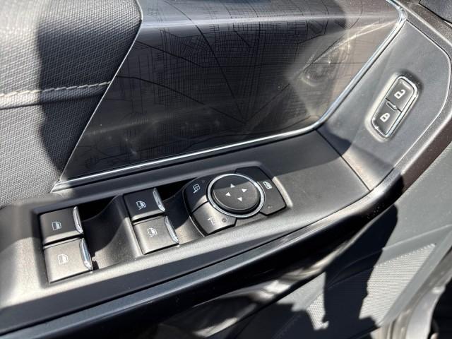 used 2021 Ford F-150 car, priced at $38,399