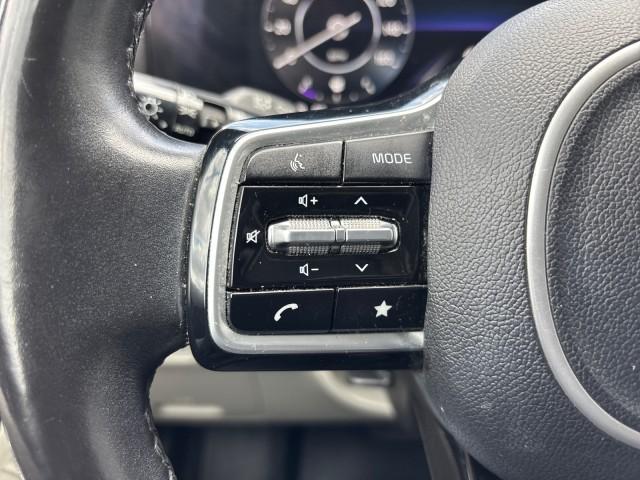 used 2022 Kia Carnival car, priced at $32,995