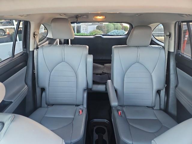used 2021 Toyota Highlander car, priced at $32,995