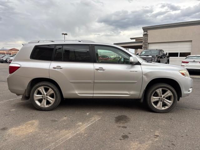 used 2010 Toyota Highlander car, priced at $5,377
