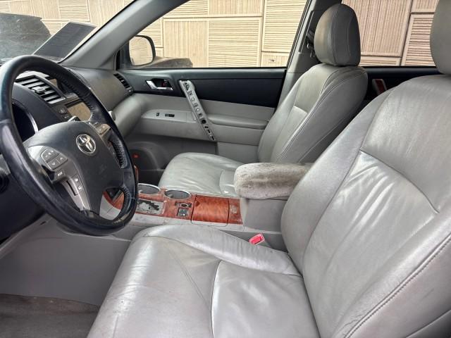 used 2010 Toyota Highlander car, priced at $5,377