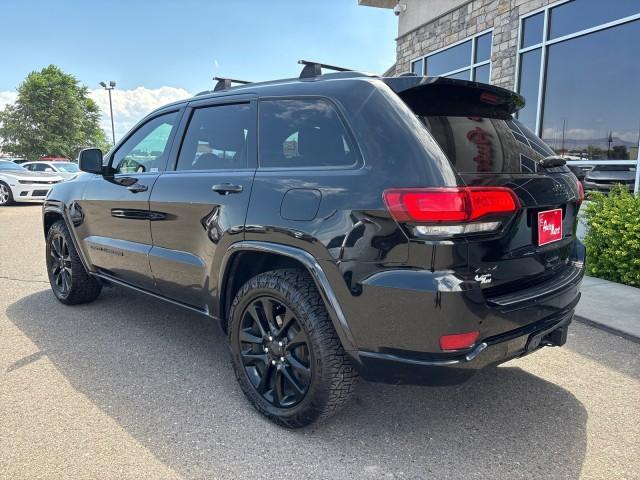 used 2017 Jeep Grand Cherokee car, priced at $13,396