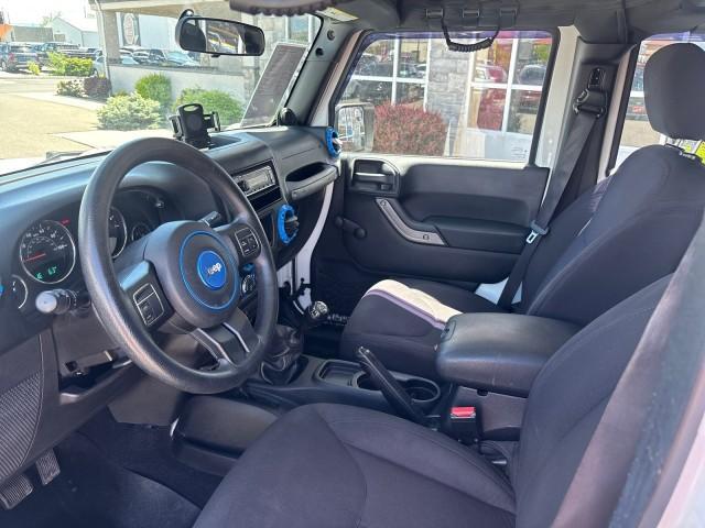used 2014 Jeep Wrangler Unlimited car, priced at $15,995
