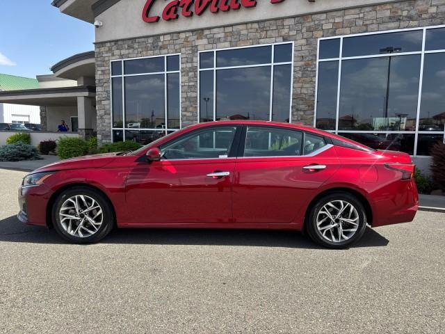 used 2023 Nissan Altima car, priced at $23,399
