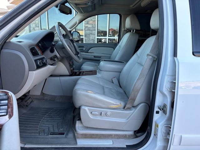 used 2008 Chevrolet Suburban car, priced at $9,988