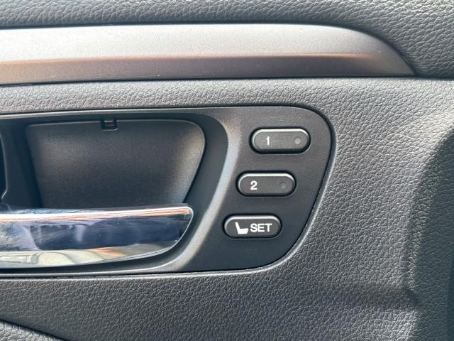 used 2022 Honda Pilot car, priced at $30,995