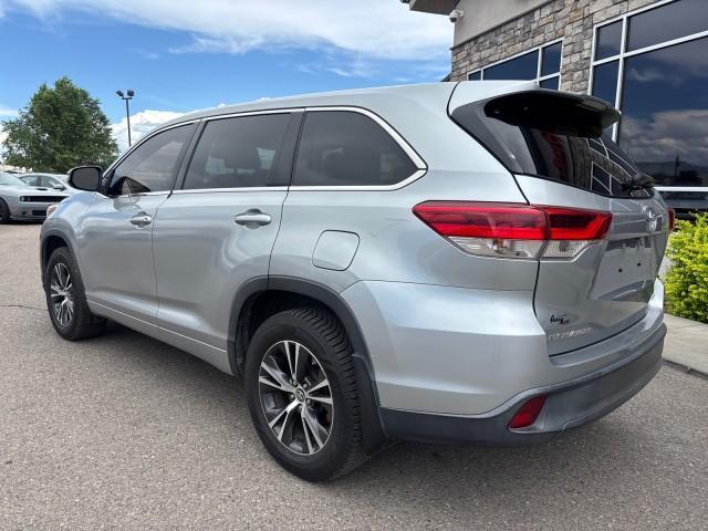 used 2018 Toyota Highlander car, priced at $24,399