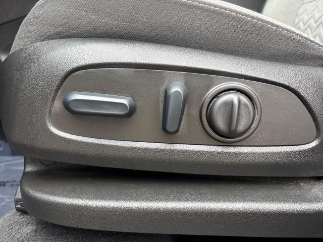 used 2022 Chevrolet Equinox car, priced at $19,995