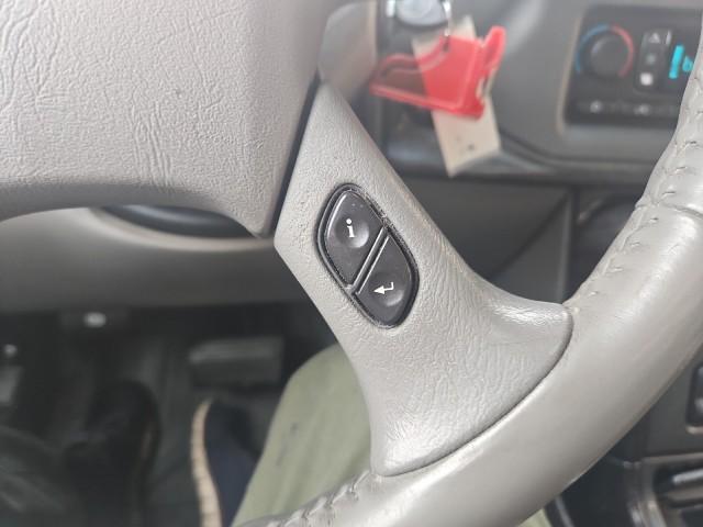 used 2005 GMC Yukon car, priced at $4,377