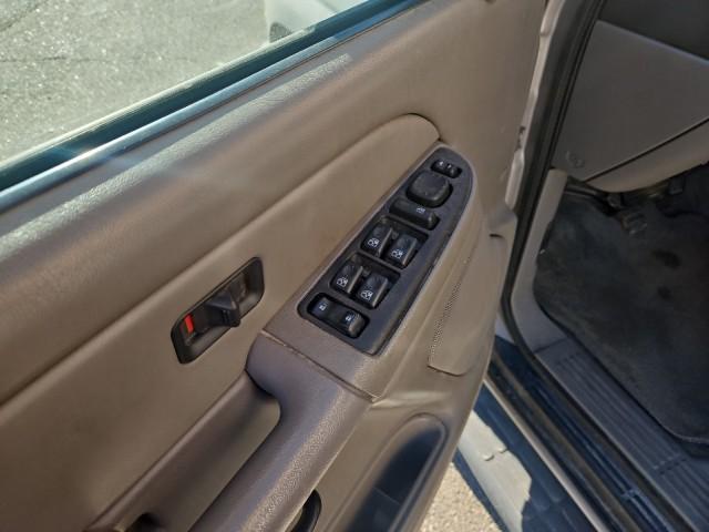 used 2004 Chevrolet Tahoe car, priced at $5,977