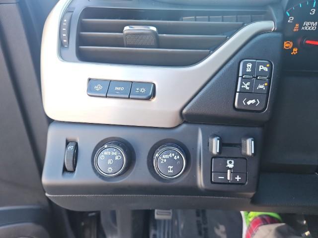 used 2019 GMC Yukon car, priced at $31,399