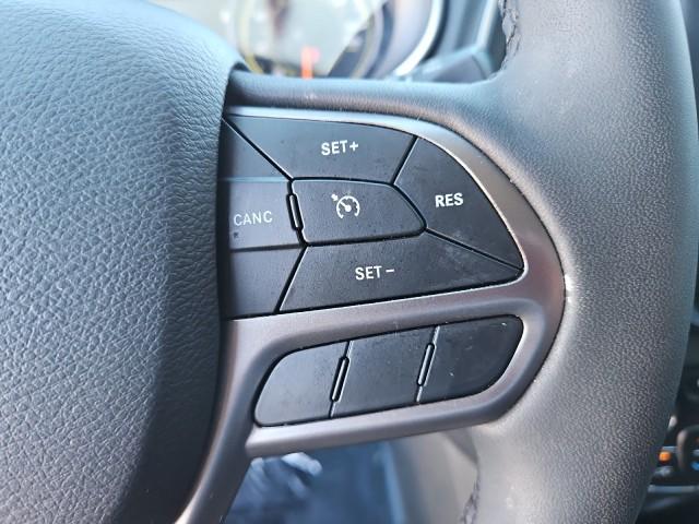 used 2021 Jeep Cherokee car, priced at $20,995