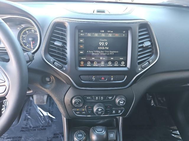 used 2021 Jeep Cherokee car, priced at $20,995