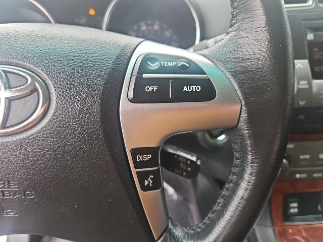 used 2012 Toyota Highlander car, priced at $12,995