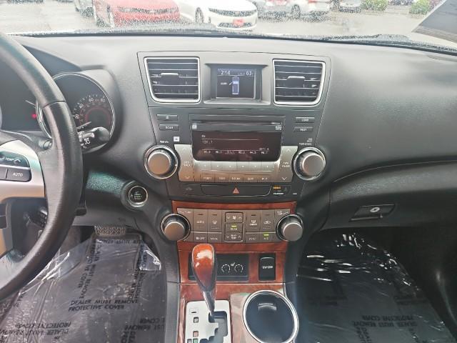 used 2012 Toyota Highlander car, priced at $12,995