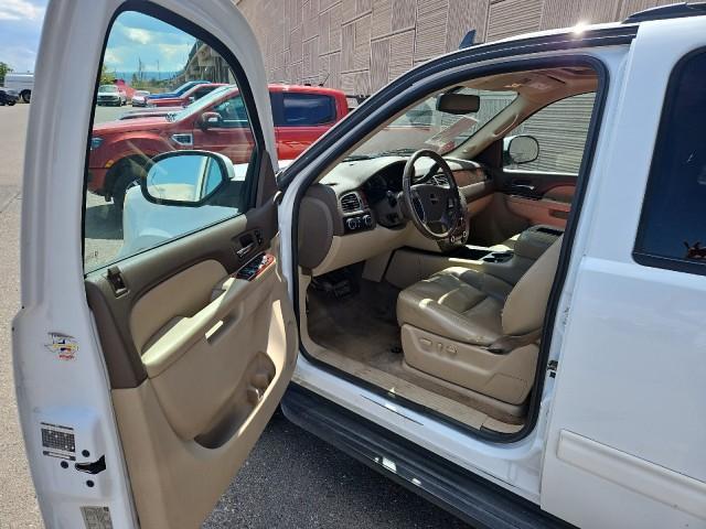 used 2011 GMC Yukon XL car, priced at $3,377