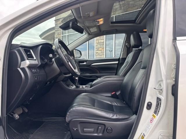 used 2017 Toyota Highlander car, priced at $17,995