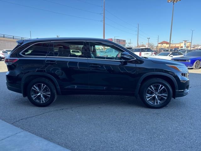 used 2016 Toyota Highlander car, priced at $17,499