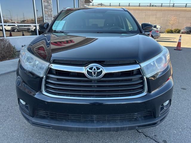 used 2016 Toyota Highlander car, priced at $17,499