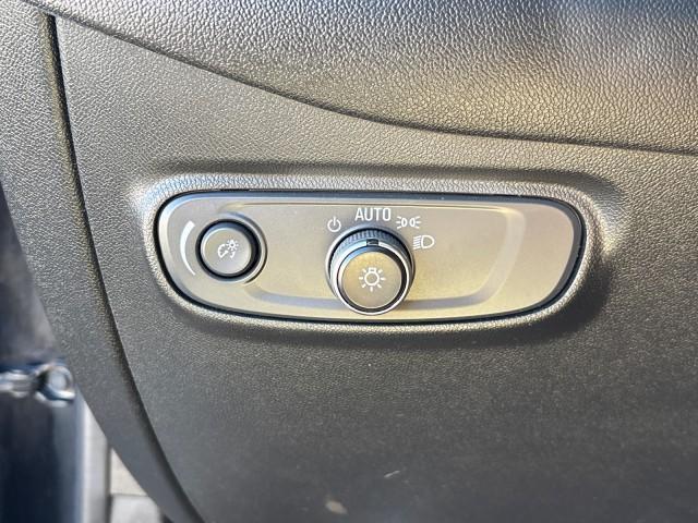 used 2021 Chevrolet Equinox car, priced at $17,995