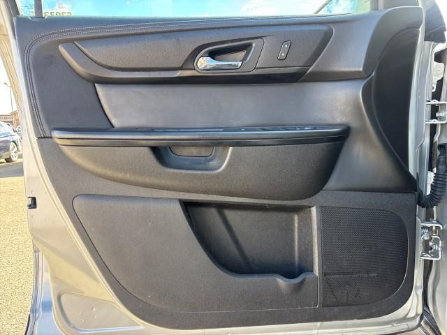 used 2016 Chevrolet Traverse car, priced at $9,995