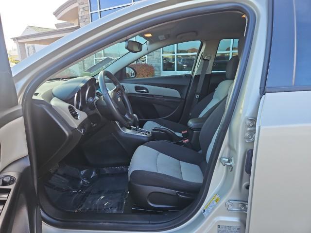 used 2014 Chevrolet Cruze car, priced at $8,995