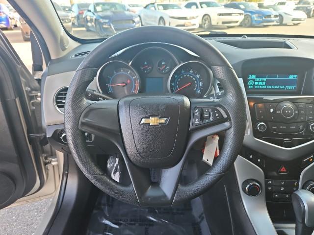 used 2014 Chevrolet Cruze car, priced at $8,995