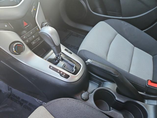 used 2014 Chevrolet Cruze car, priced at $8,995