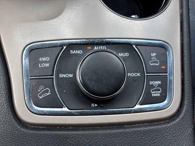 used 2015 Jeep Grand Cherokee car, priced at $15,399