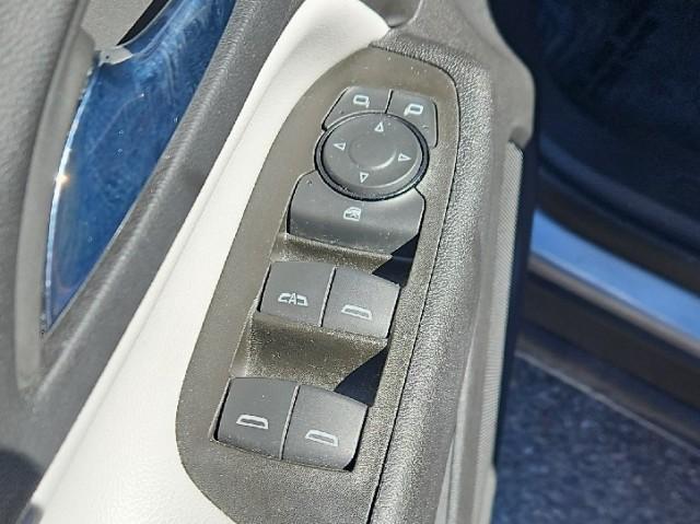 used 2023 Chevrolet Equinox car, priced at $20,399