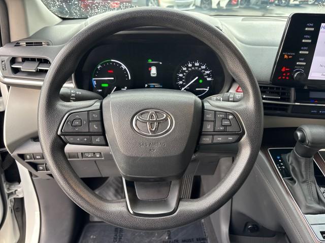 used 2023 Toyota Sienna car, priced at $38,995