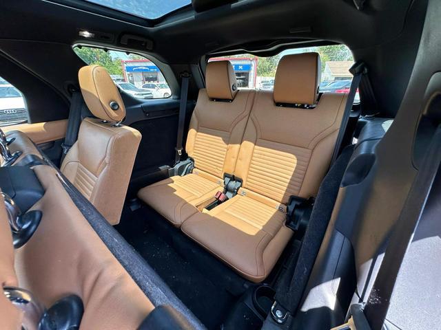 used 2018 Land Rover Discovery car, priced at $22,900