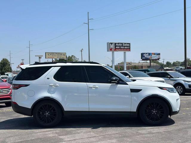 used 2018 Land Rover Discovery car, priced at $22,900